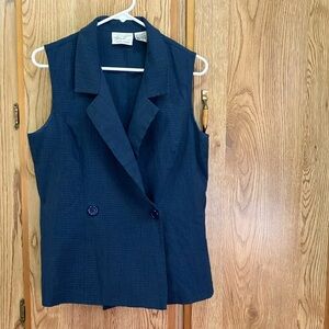 Kathie Lee Collection top